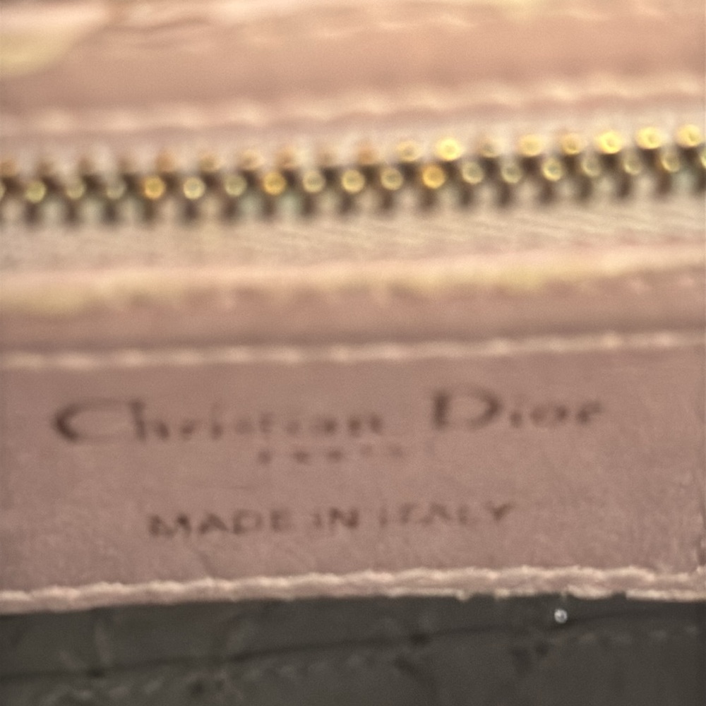 Dior Medium Lady Bag in pink  lambskin leather with Cannage stitching - Picture 11 of 16